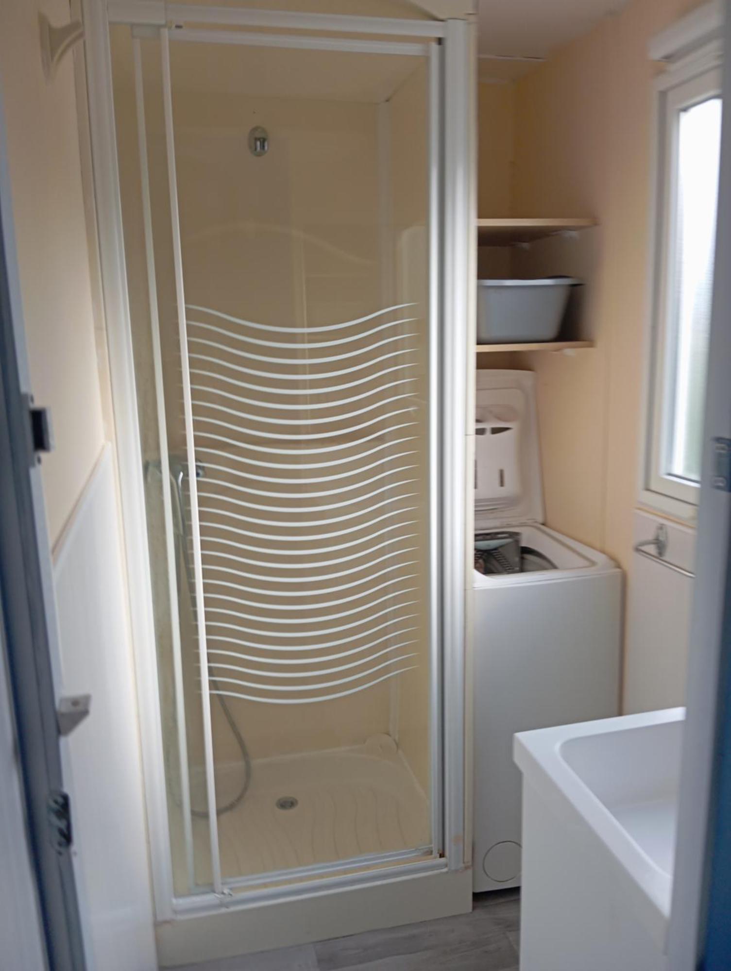 Campsite Familiales Dans Avec Piscine Frejus
